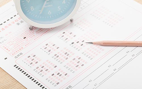 成人高考每個學校的錄取分數(shù)都不一樣嗎？