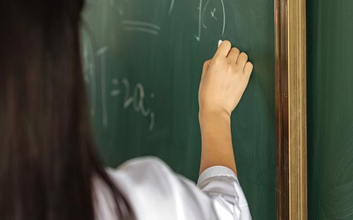 萊蕪成人高考必須是戶籍所在地嗎？