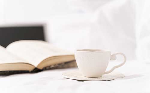 成人高考的復(fù)習(xí)資料需要自己買嗎？