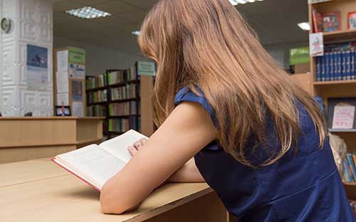 重慶成人高考可以偷窺別人試卷嗎？復(fù)習(xí)原則是什么？