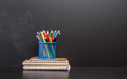 提升學(xué)歷的正規(guī)途徑是什么？成考是正規(guī)的嗎？