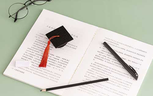 伯明翰大學(xué)的國際關(guān)系專業(yè)怎么樣