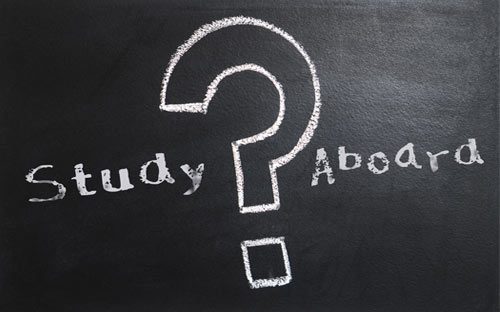 加拿大專業(yè)留學的費用多少？加拿大留學學什么專業(yè)？