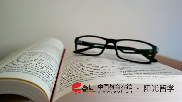 中央戲劇學(xué)院2+2國(guó)際本科班報(bào)名條件要求