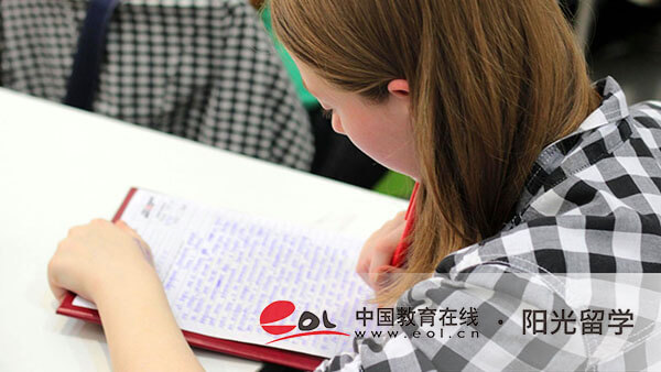 英國時尚傳播專業(yè)研究生留學招生條件