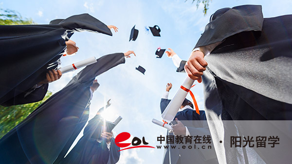 加拿大時尚管理專業(yè)藝術(shù)留學費用需要多少錢