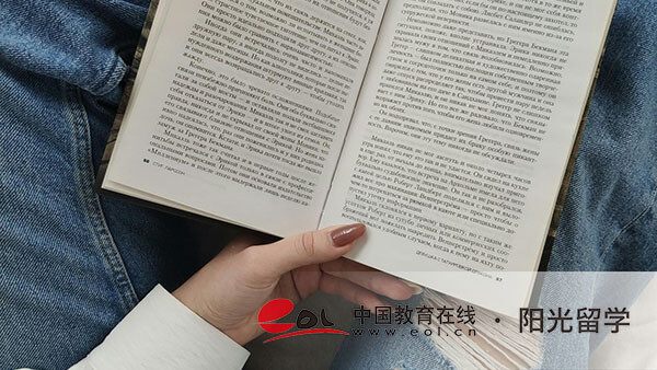 加拿大配飾設計專業(yè)研究生留學費用是多少錢 加拿大配飾設計專業(yè)研究生留學費用是多少錢